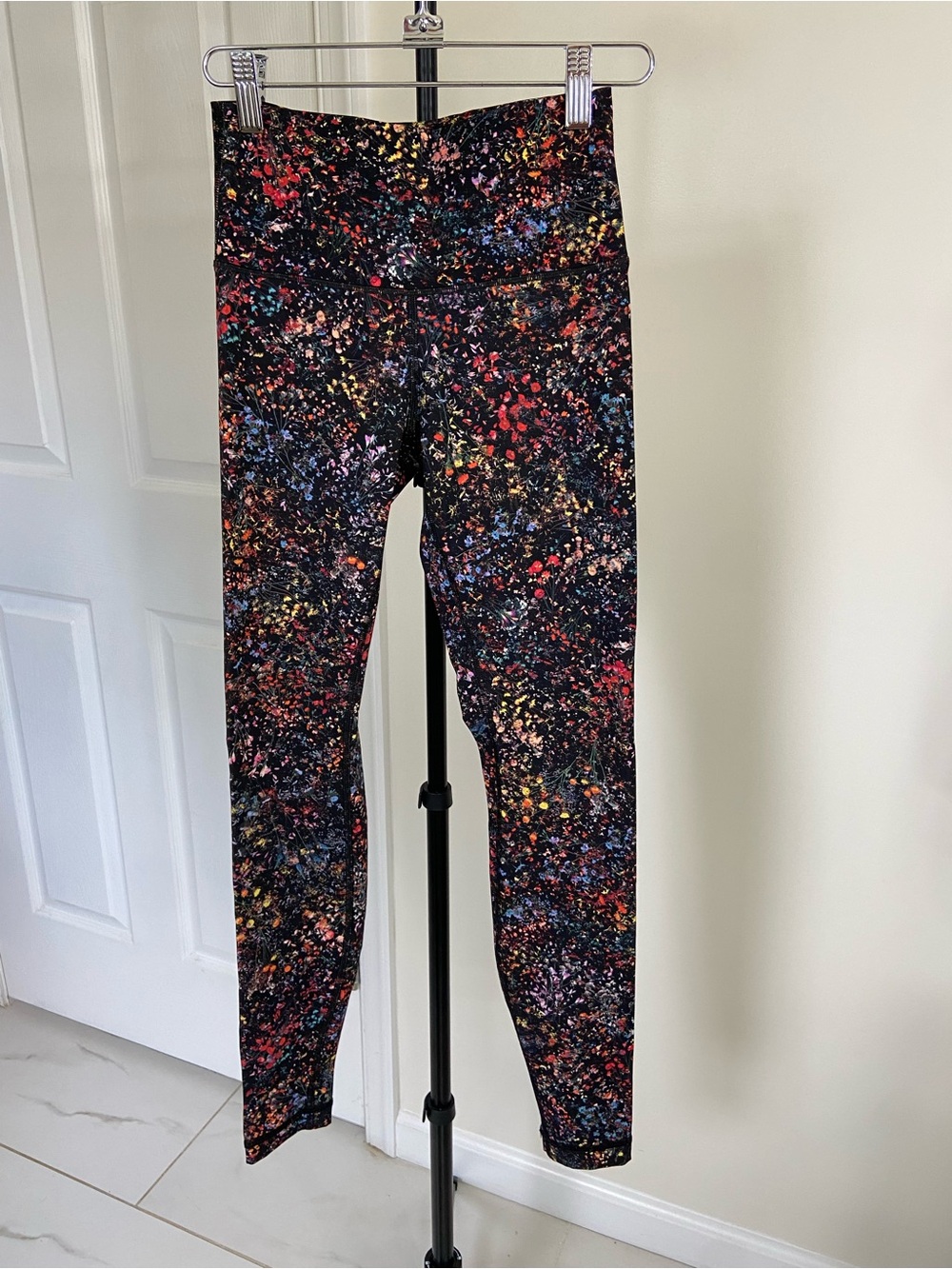 lululemon athletica Black Multicolor Splatter Print Leggings